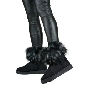 Black women's snow boots with fur, winter shoes for winter