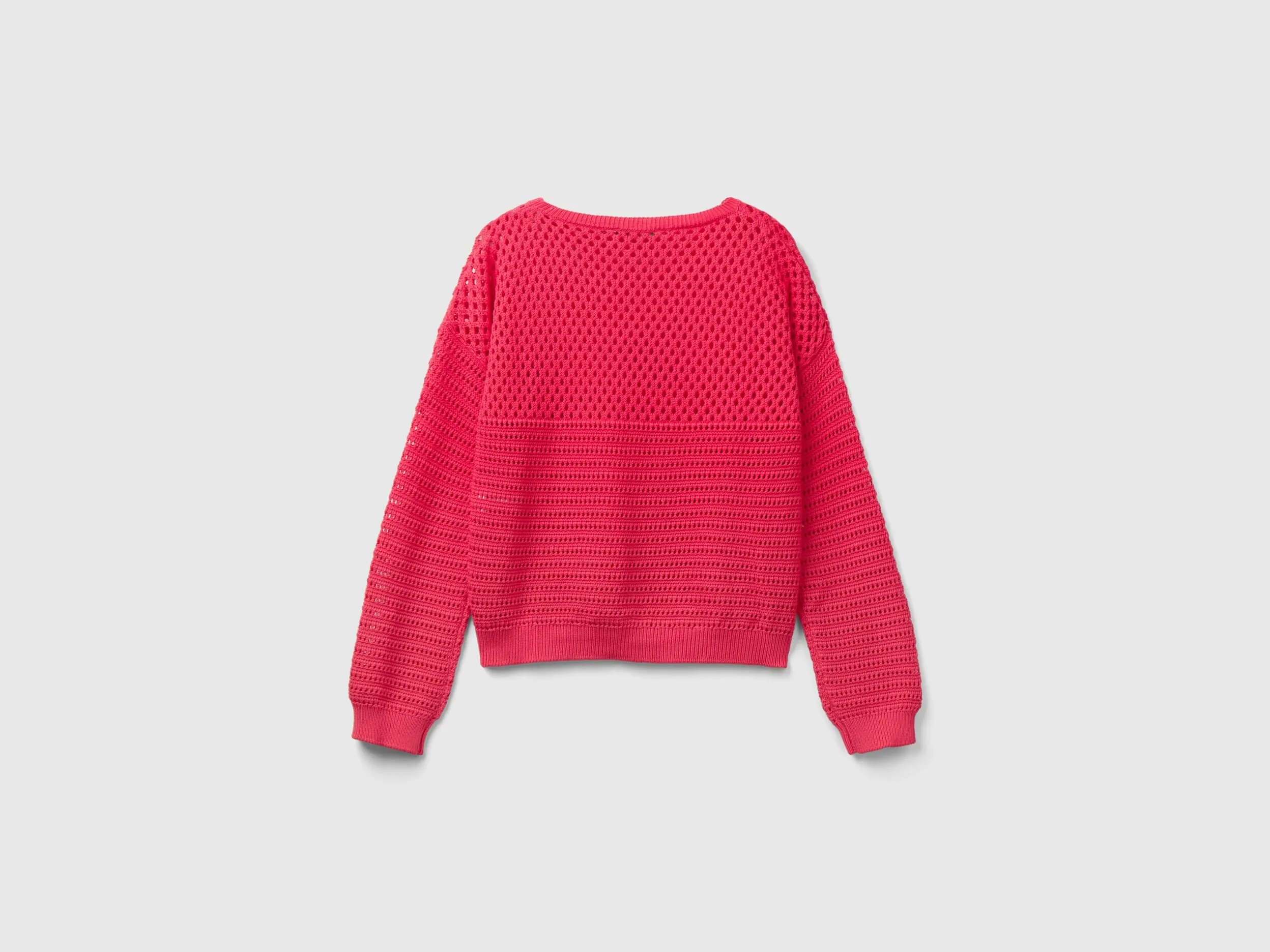 Boxy fit sweater with open knit - Fuchsia | Benetton