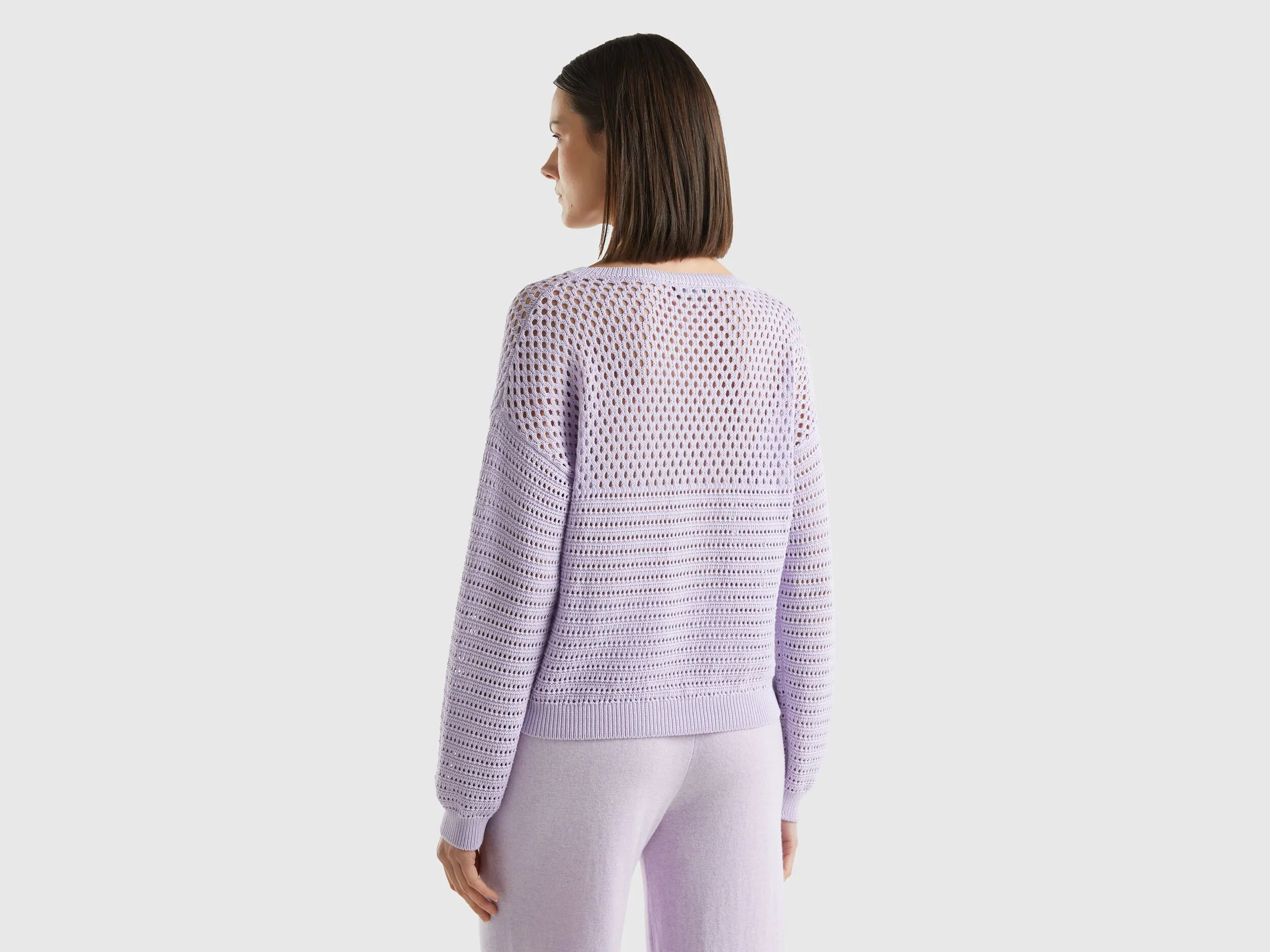 Boxy fit sweater with open knit - Lilac | Benetton